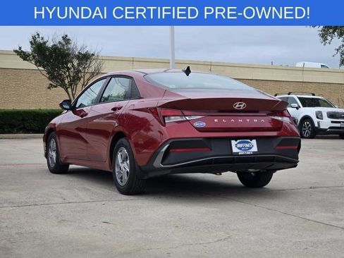 Certified 2025 Hyundai Elantra SE FWD image 6