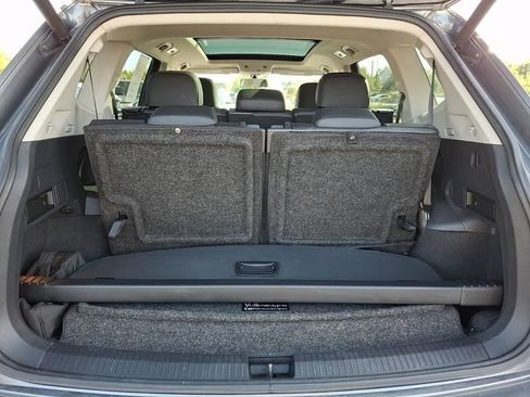Used 2019 Volkswagen Tiguan SEL w/ 3rd Row Seat Package AWD/4WD image 29