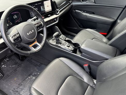 Certified 2025 Kia Sportage EX image 7