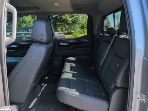Used 2024 GMC Sierra 1500 Denali w/ Technology Package AWD/4WD image 13