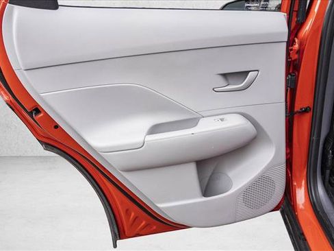 Used 2024 Hyundai Kona SEL image 21