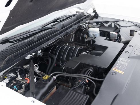 Used 2018 Chevrolet Silverado 1500 LT w/ All Star Edition image 42