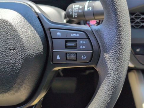 Used 2023 Honda Accord EX image 20