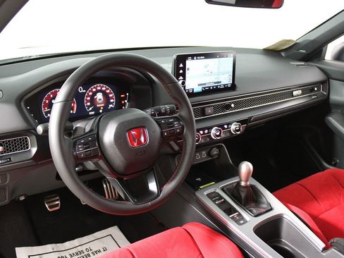 Used 2025 Honda Civic Type R image 8