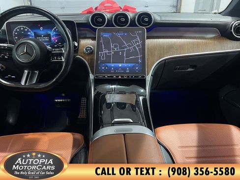 Used 2024 Mercedes-Benz GLC 300 4MATIC image 28