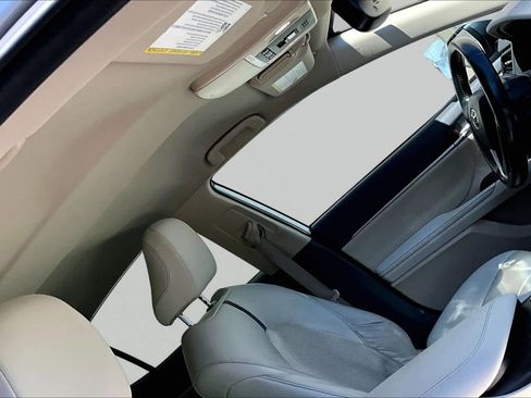 Used 2021 Toyota Camry XLE FWD image 14