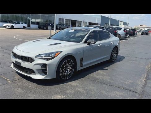 Used 2022 Kia Stinger GT2 AWD/4WD image 4