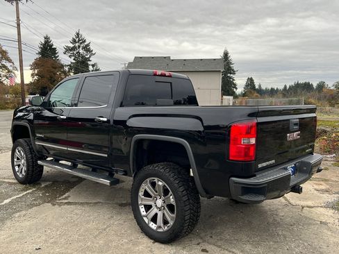Used 2015 GMC Sierra 1500 Denali w/ Driver Alert Package image 9