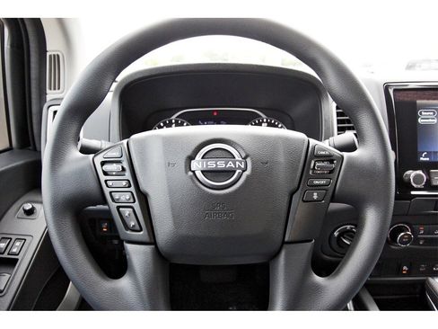 Certified 2024 Nissan Frontier SV w/ Technology Package image 11