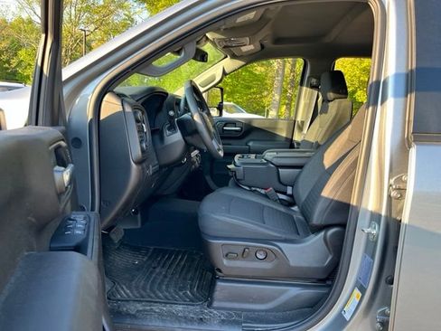 Used 2025 Chevrolet Silverado 2500 Custom w/ Custom Value Package AWD/4WD image 16