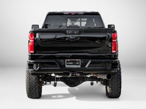Used 2024 Chevrolet Silverado 2500 High Country w/ High Country Premium Package AWD/4WD image 7