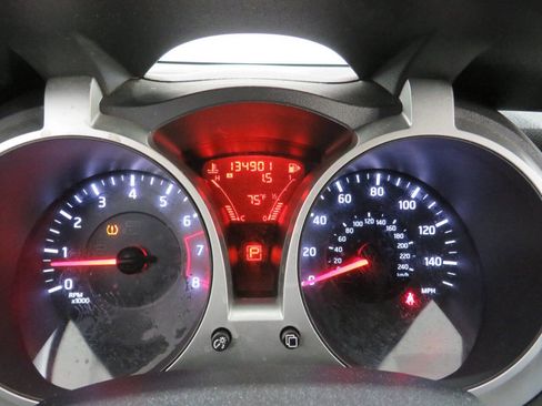 Used 2012 Nissan Juke SL w/ Sport Pkg image 17