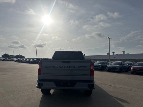 Used 2025 Chevrolet Silverado 1500 Custom w/ LPO, Dark Essentials Package RWD image 18