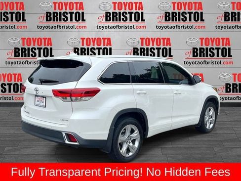 Used 2019 Toyota Highlander Limited Platinum AWD/4WD image 3