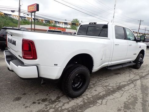 New 2026 RAM 3500 Laramie AWD/4WD image 6