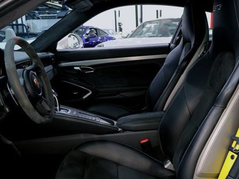 Used 2018 Porsche 911 GT3 RWD image 25