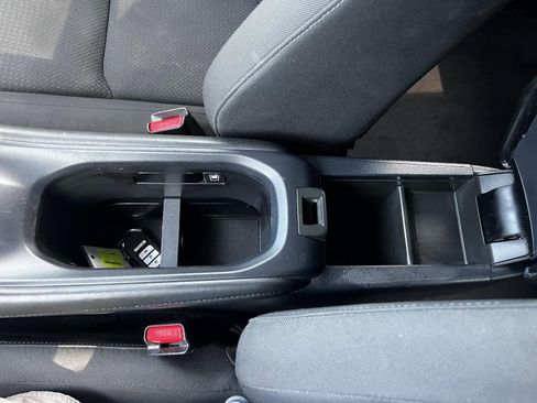 Used 2021 Honda HR-V EX image 37