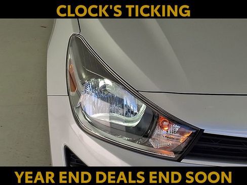 Used 2023 Kia Rio LX image 10