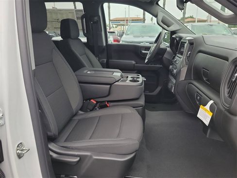 New 2026 Chevrolet Silverado 1500 Custom image 15
