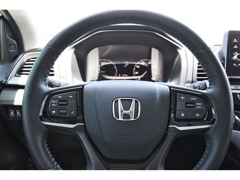 Used 2025 Honda Odyssey Touring image 15