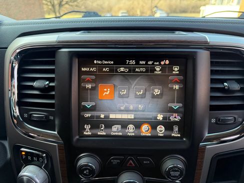 Used 2014 RAM 1500 Laramie w/ Convenience Group image 26