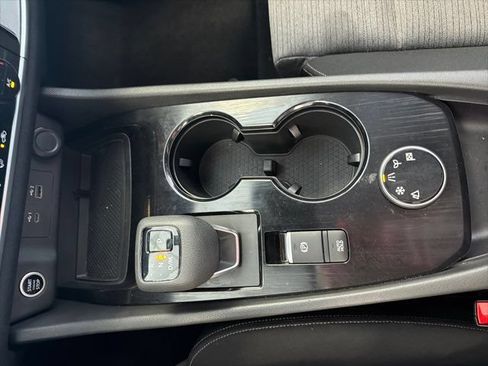 Used 2021 Nissan Rogue SV AWD/4WD image 18