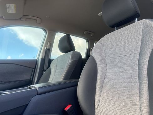 Certified 2023 Nissan Rogue SV FWD image 35