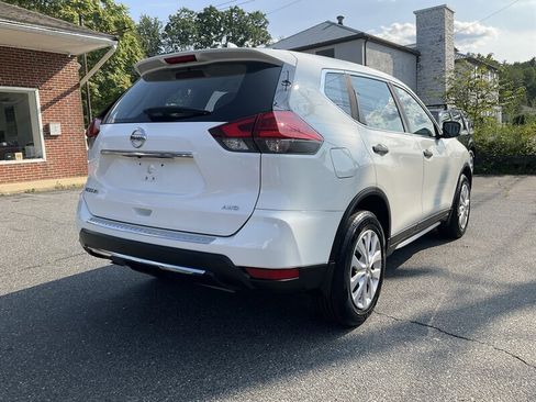 Used 2017 Nissan Rogue S AWD/4WD image 5