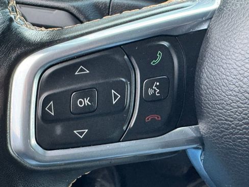 Used 2022 Jeep Wrangler Unlimited Sahara image 27