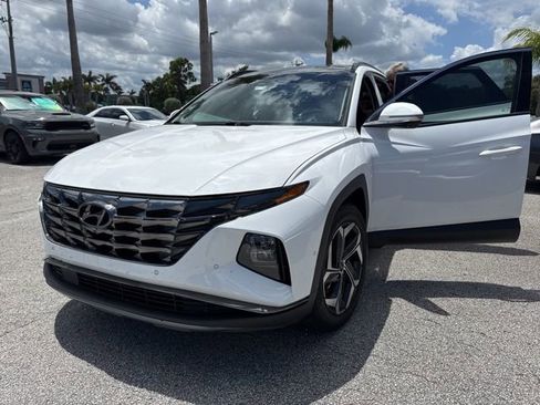 Certified 2023 Hyundai Tucson Limited FWD image 3