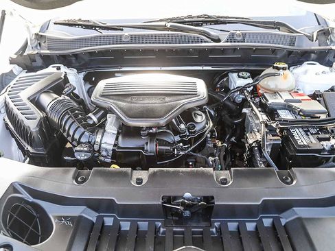 Used 2019 Chevrolet Blazer LT image 26