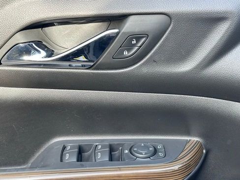 Used 2023 GMC Acadia SLE w/ Driver Convenience Package image 23