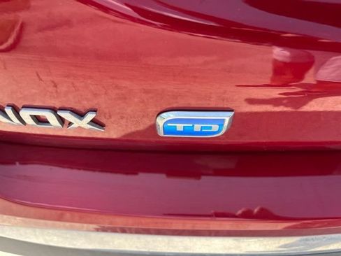 Used 2018 Chevrolet Equinox Premier FWD image 8