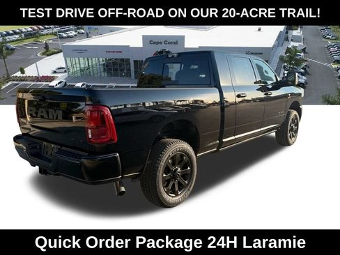 New 2026 RAM 2500 Laramie AWD/4WD image 4