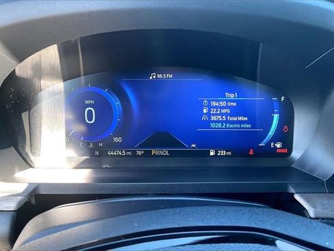 Used 2022 Ford Explorer Platinum w/ Technology Package image 18