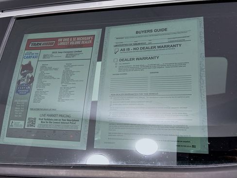 Certified 2025 Jeep Compass Limited image 15