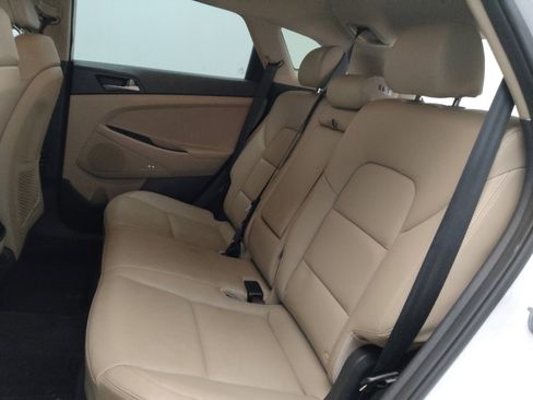 Used 2018 Hyundai Tucson SEL Plus FWD image 18
