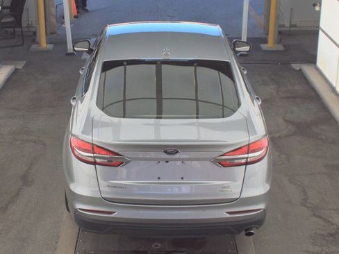 Used 2020 Ford Fusion SE image 8