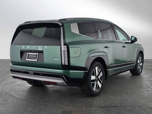 Used 2026 Hyundai Ioniq 9 SEL w/ Tow & Go Package image 3