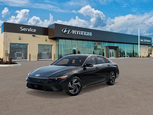 New 2026 Hyundai Elantra Limited FWD image 1