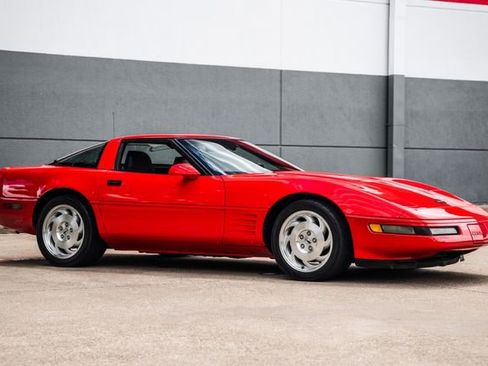 Used 1994 Chevrolet Corvette Coupe RWD image 54
