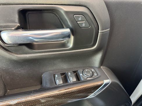 Used 2020 Chevrolet Silverado 1500 RST AWD/4WD image 18
