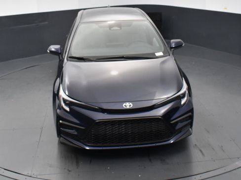 Used 2025 Toyota Corolla SE image 35