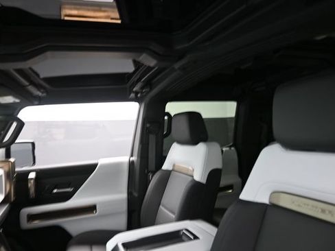Used 2025 GMC Hummer EV 3X AWD/4WD image 17