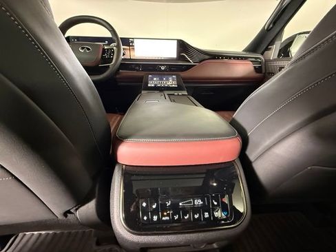 Used 2025 INFINITI QX80 Autograph w/ Autograph Exterior Package AWD/4WD image 35