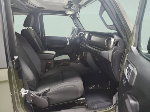 Used 2020 Jeep Wrangler Sport image 13