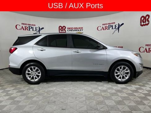 Used 2020 Chevrolet Equinox LS w/ LS Convenience Package FWD image 9