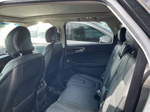 Used 2017 Ford Edge Titanium w/ Equipment Group 301A AWD/4WD image 14