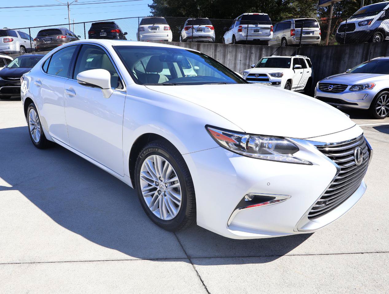 Used 2016 Lexus ES 350 w/ Premium Package w/Wood Trim FWD image 8