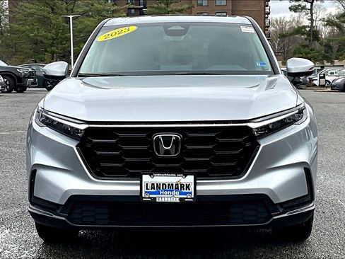 Used 2023 Honda CR-V EX image 3
